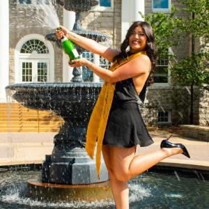 Ariana Graduation
